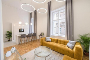 Andrassy Apartment with Free Parking